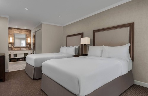 Napa Hotel | Enjoy the Vineyards of Northern California! 4 Convenient Suites w/ Kitchens!