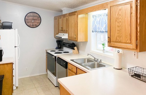 Thornhurst Casa | Enjoy This Arrowhead Lake Dog Friendly Ranch