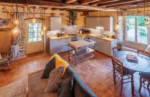 La Coudre Casa | Enjoy tranquility, charming living and lush nature in this beautiful mill complex.