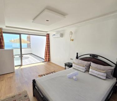 Taddart Casa | Enjoy waves