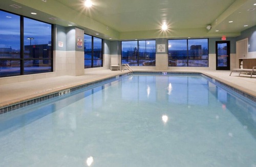 Roseville Casa | Enjoy Well-Furnished Retreat! Free Breakfast!