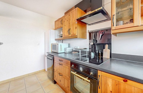 Epinay-sous-Senart Apartamento | Enjoy your holiday in this inviting holiday apartment.