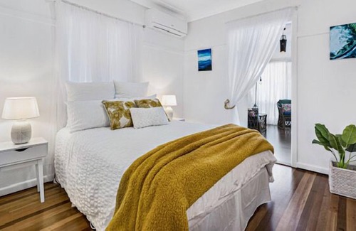Scarborough Cabaña | Enjoy your morning walk, just 400m to a beautiful swimming beach