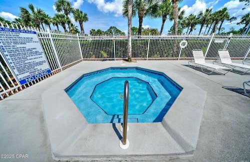 Upper Grand Lagoon Casa | Enjoy your quiet vacation at Butler's Beach Retreat!