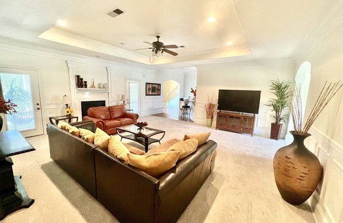 Gulfport Casa | Enjoy Your Whole Family In one House W/13 Beds