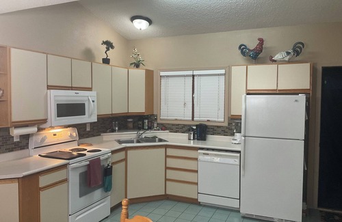 Central Okanagan Casa | Enjoy your Winter in a one Bedroom Condo in Holiday Park Resort, Kelowna BC!