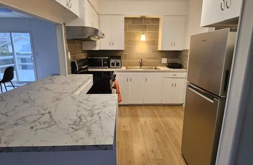 Long Beach Casa | Enjoyable 3-bedroom house with access to the beach