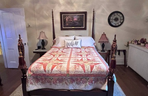 Lebanon Cama Y Desayuno | Enjoyable bed & breakfast within a historic home in downtown Lebanon