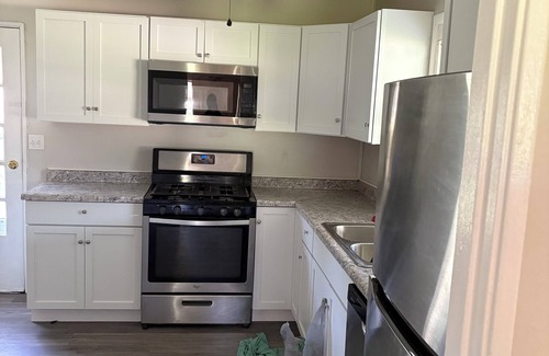 Lafayette Casa | Enjoyable Furnished 2-bedroom 1 bath House in Lafayette