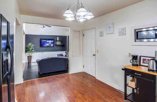 Rochester Casa | Enjoyable Home by Airport & Dwtn