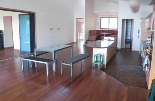 Brisbane Waterfront Casa | Enjoyable house with AC in Russell Island - 3 bedrooms, access to the water.