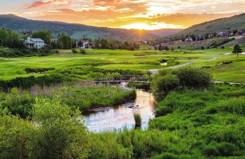 Park Meadows Condominio | Enjoyable Park City rental-5 minute walk to the PCMARC center on the free city s