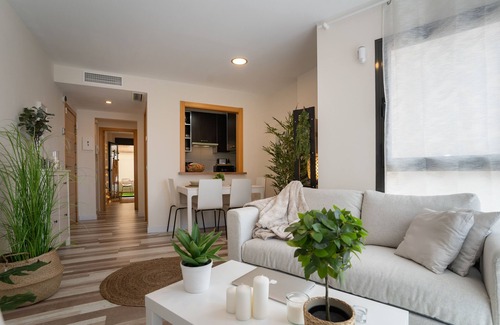 Gamarra Apartamento | EnjoyMe. Tu apartamento en Malaga Disfruta tu vida al máximo.