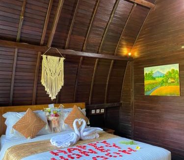 Toya Bungkah Cama Y Desayuno | Enjung Segara