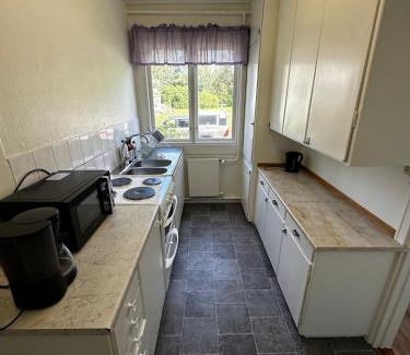 Hallabrottet Apartamento | Enkel prisvärd lägenhet!