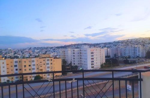 Ennasr Apartamento | Ennasr 2 - Jolie S2 avec Internet - Parfait Pour Les familles - Vue panoramique sur la Tunisie - Service Navette