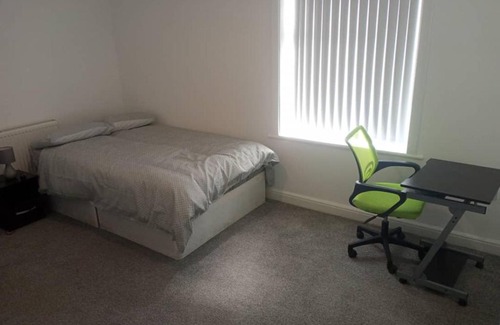 Burnley Casa | Ensuite Double-bed (E3) close to Burnley city centre