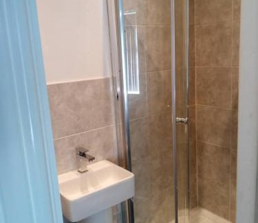 Burnley Casa | Ensuite Double-bed (E3) close to Burnley city centre