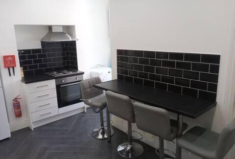 Burnley Casa | Ensuite Double-bed (E3) close to Burnley city centre