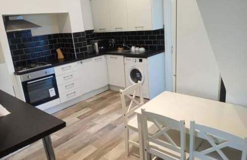 Burnley Casa | Ensuite Double-bed (G3) close to Burnley city centre