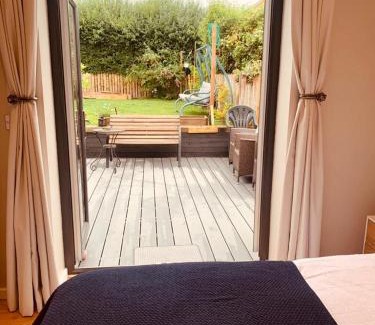 Boscombe Casa | Ensuite guest room - Private entrance, no pets
