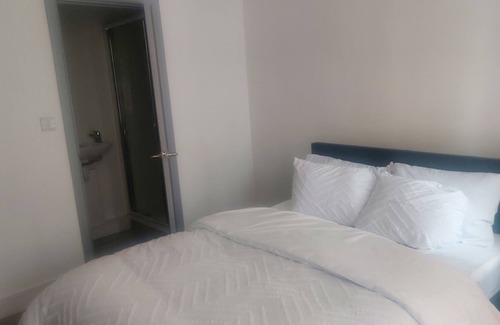 Gascoigne Apartamento | Ensuite room with street view 5 mins from Station
