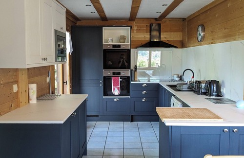 Montriond Chalet De Esquí | Ensuite rooms , Jacuzzi, storage ideal for ski/VTT ,MULTIPASS