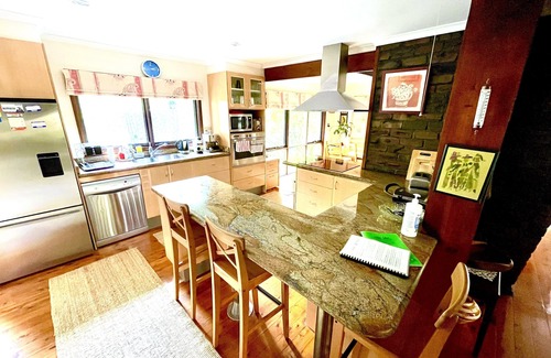 Bateau Bay Casa | ¡Gran casa familiar para su escapada a la costa central!