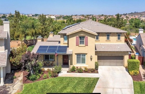 Winchester Casa | Entertainers paradise with salt water pool - close to Temecula wineries