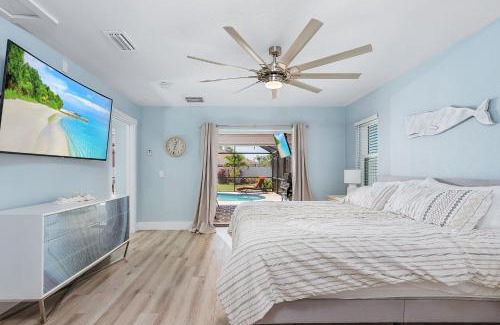 Cape Coral Casa | Entertainers Paradise with HTD Pool & Putting Green