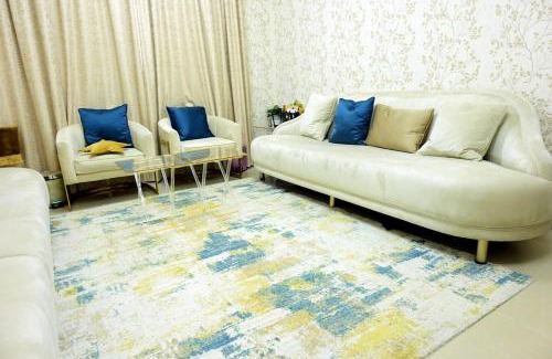 Ajman Apartamento | entire 1BHK with Free parking and WIFI in the heart of Ajman City only for Families