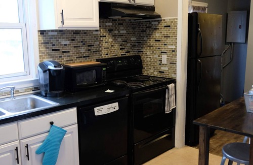 Trenton Casa | Vivienda completa de 2 habitaciones, 1. 5 baños en Trenton