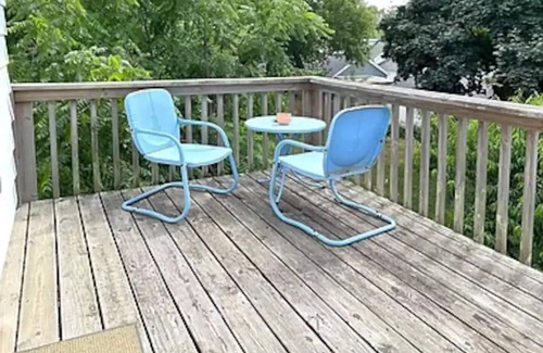 Beloit Casa | Entire 2 Bedroom Home near Beloit College
