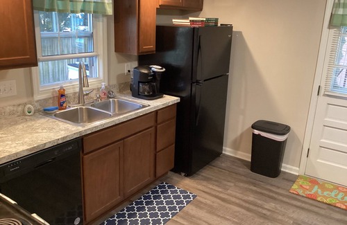 Evansville Casa | Entire 2 bedroom House with Living Room, close to all...Sleeps 6.