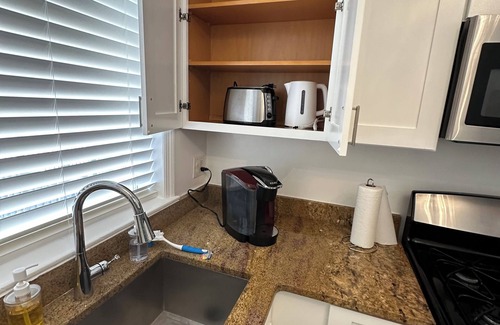 Mount Vernon Square Casa | Entire 2 Bedroom House in NW DC