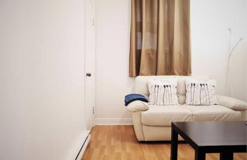 Cote-Saint-Paul Apartamento | Entire 2-BR Cozy Monthly stay Green Line near DT
