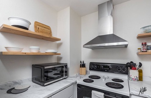 Fairbanks Casa | Entire 2BR 1Bath Apt “The Downtown Deneege”