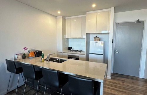 Pagewood Apartamento | Entire 2BR Cozy Apartment near Airport and CBD