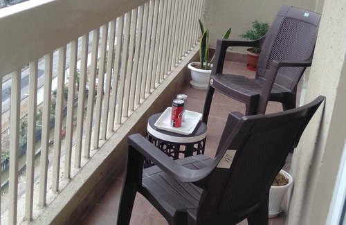 Greater Noida Apartamento | Entire 3 bedroom apartment with WiFI, air condition, attached multiple balconies