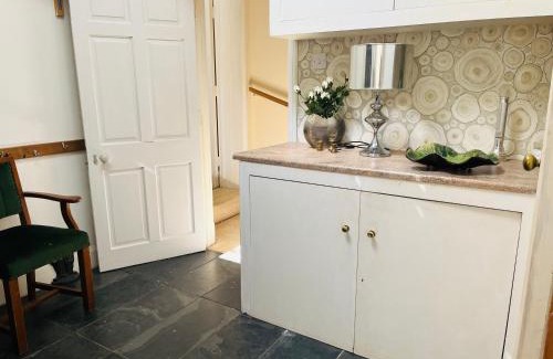 Eaton Casa | Entire 3 bedroom coach house
