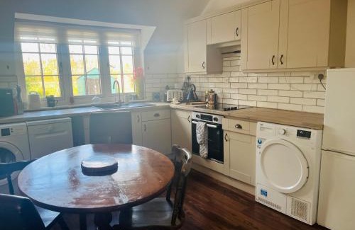 Eaton Casa | Entire 3 bedroom coach house
