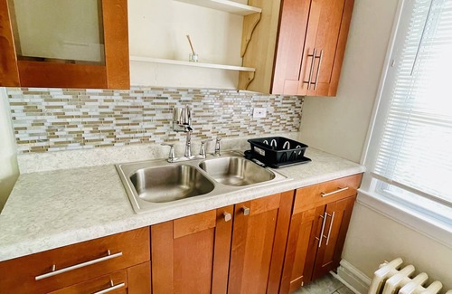 Waukegan Casa | Entire 3 Bedroom Cozy Unit