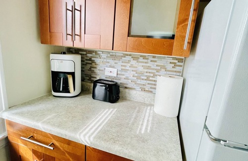 Waukegan Casa | Entire 3 Bedroom Cozy Unit