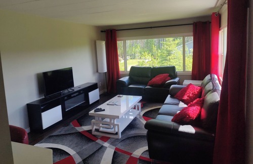 Southbank Casa | Entire 3-bedroom home. Long stay discount