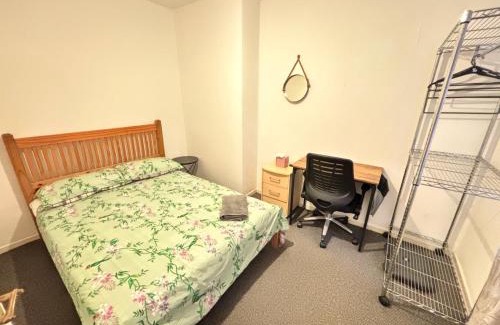 Liverpool Casa | Entire 3 Bedroom House- FREE PARKING