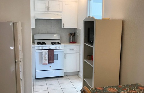 Bay Park Casa | Entire 3 Bedrooms Guest House Close Beach Downtown