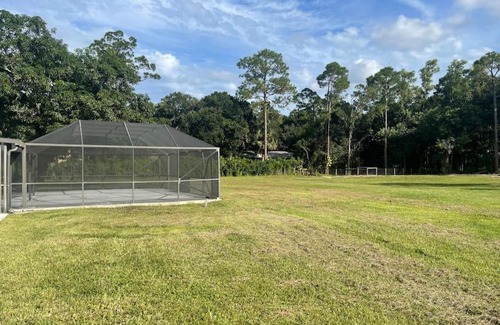 West Palm Beach Casa | Entire 4 bedroom farm house on 2 acres Sleeps 8