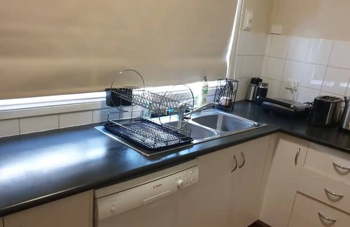 Kensington Casa | Entire 4 Bedroom Townhouse -sleeps 6/7- All yours