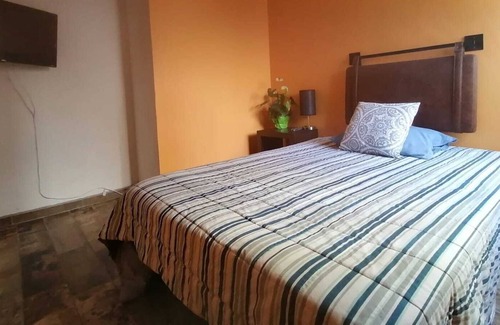 Querétaro Apartamento | Alojamiento entero con estacionamiento, wifi