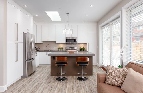 Arbutus Ridge Casa | Entire and Cozy 2BDR 2BA Home in Kitsilano